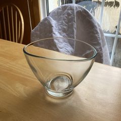 Glass bowl