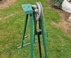 Pipe bender