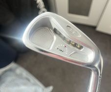 Taylormade irons 5-SW stiff shaft