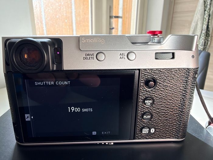 Fujifilm X100VI Silver for sale/ 1700 shot count