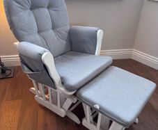 Babylo Rocking Feeding Chair