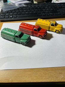Dinky Studebaker tankers 3