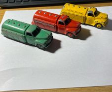 Dinky Studebaker tankers 3