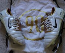 Football Boots Nike Air Zoom Total 90 III White/Gold (2004) Size 7UK SG