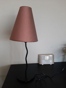 Table lamp