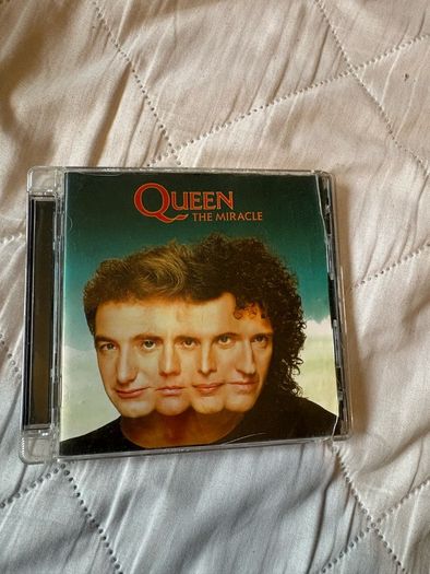 queen cd's 3 for 20 or 5 each