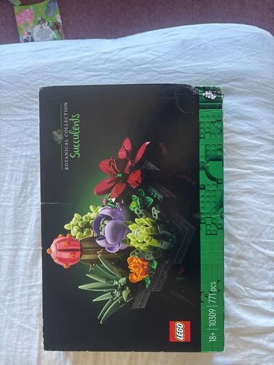 Lego 10309