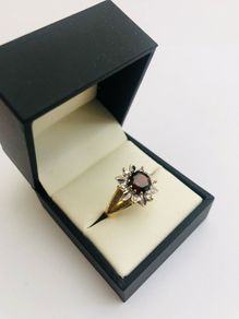 Vintage 18ct Yellow Gold Garnet & Diamond Cluster Ring