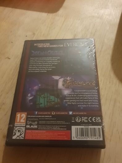 Evercade. Xeno crisis / Tanglewood.