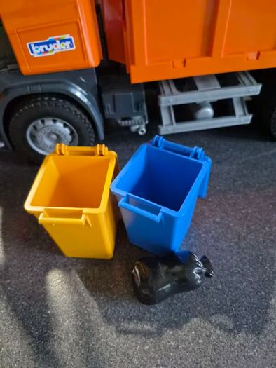 Garbage Truck