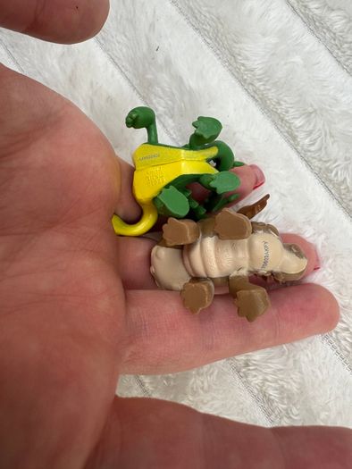 Mystery Dragon Series 1 mini Spin Master Dreamworks Dragons Barf and Belch and Meatlug  approx. 5 cm. damaged boxes Please see photos