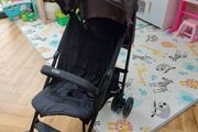 Baby travel stroller (Graco)