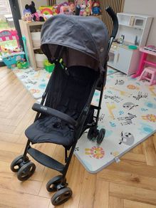 Baby travel stroller (Graco)