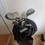 golf clubs and bag Image 9