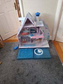 L.O.L Surprise Winter Disco Chalet Doll house