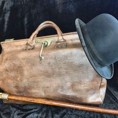 large antique Gladstone bag