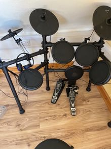 Fame DD -5200 electric drum kit