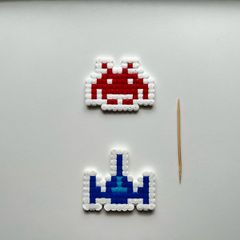 Space Invaders magnet