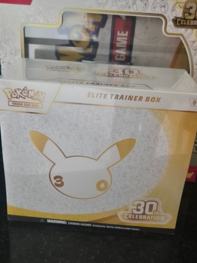 Pokemon 30TH Anniversary ETB