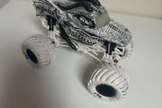 5 Monster jam Die-cast 1:24 scale
