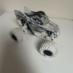 5 Monster jam Die-cast 1:24 scale
