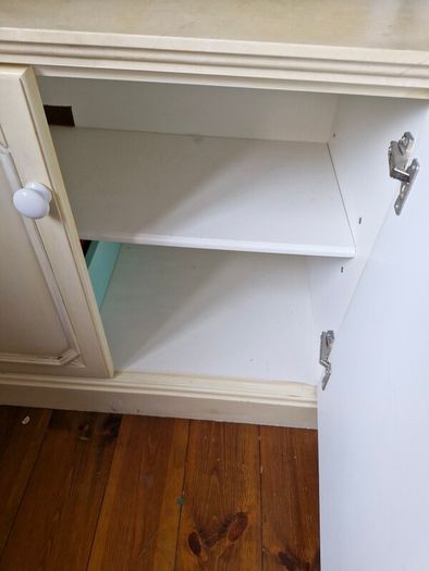 bedroom lockers and matching side press