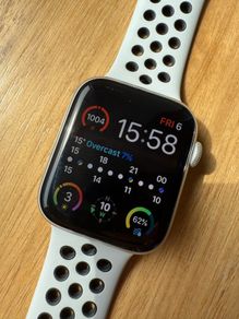 Nike Apple Watch Series 6 (44m)