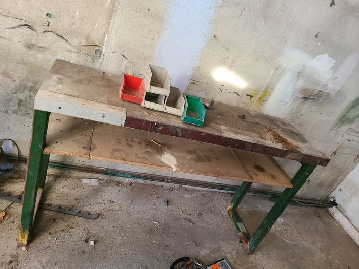 Work bench