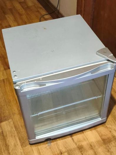 mini fridge