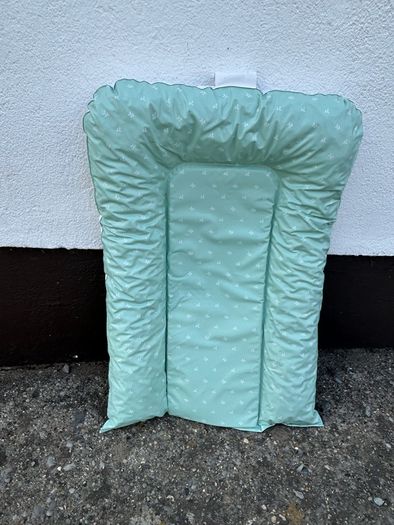 baby changing mat
