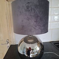 Lovely metal ball table lamp