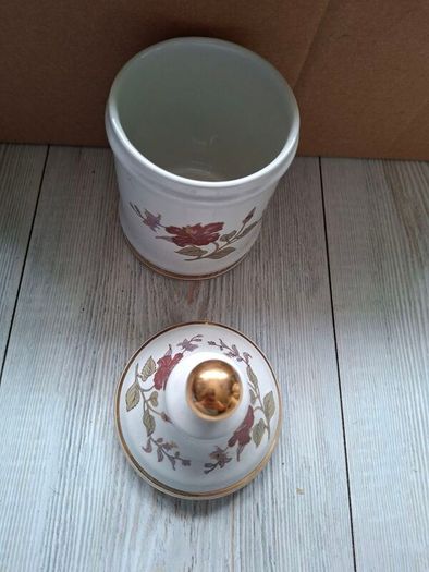 ceramic trinket/ Sugar jar