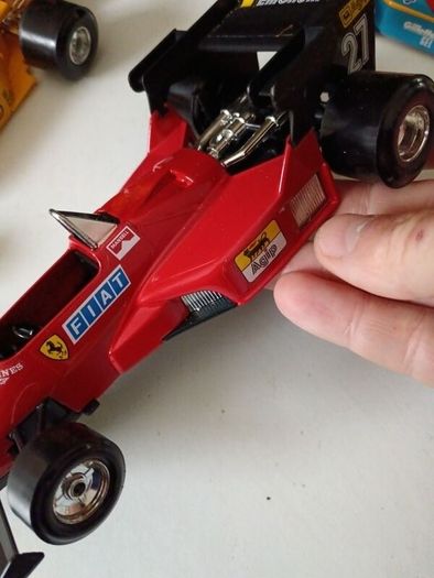 5 NOS Bburago 1/24 Grand Prix Cars
