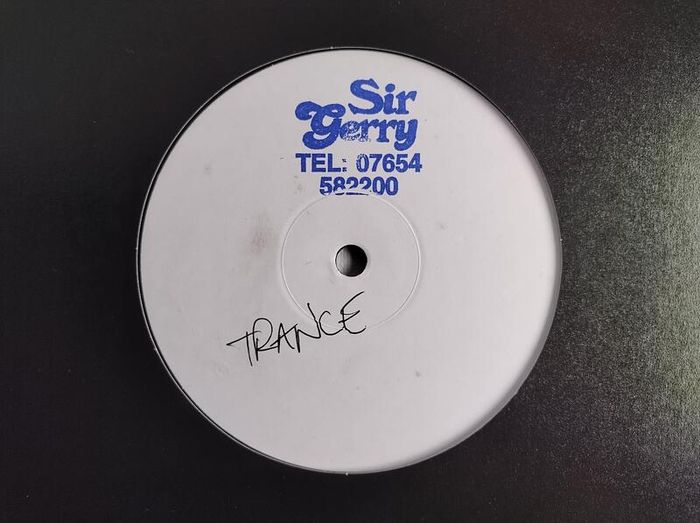 Sir Gerry - You're Not Alone - Late 90s Trance Belter! Huge Dublin Classic!! Not To Be Missed!