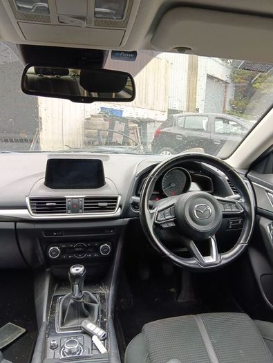 Breaking Mazda 3 2019 1.5