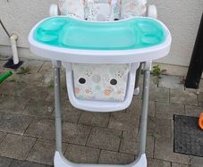 Adjustable baby seat