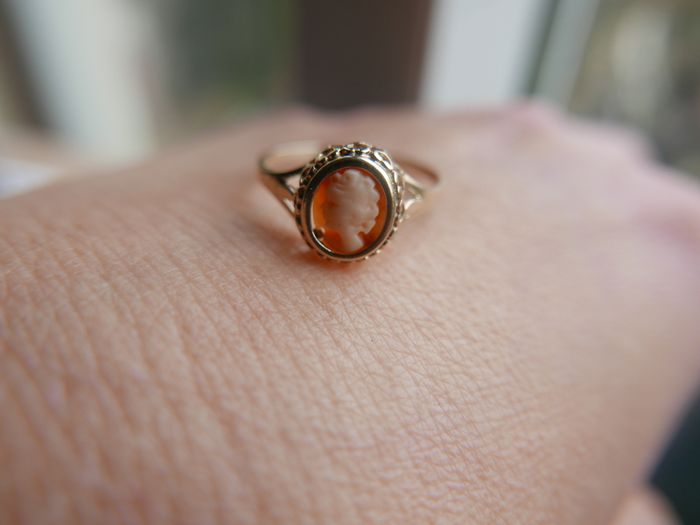 Vintage 9c Yellow Gold 375 Framed Cameo Ring 1,1g