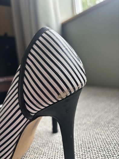 2 pairs black heels size 5
