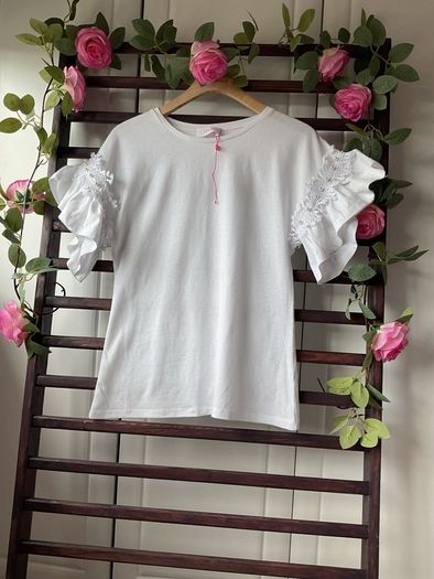 top savida x small white top with frill detail