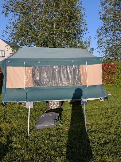 Trailer tent trigano