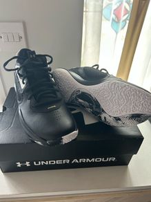 Under Armour runners