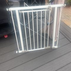 child stair gate
