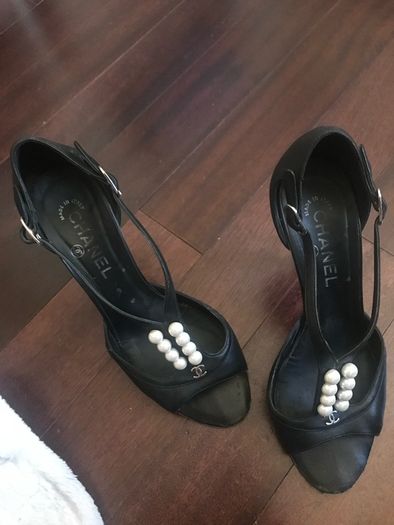 Final price- CHANEL sandals