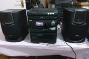 Philips Mini Hi-Fi System, Model FW 355C, 3 CD Changer, Radio and dual Tape Deck and 2 Lovely Philips speakers, in very Good Condition