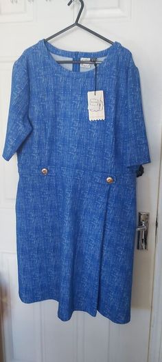 Ladies dress.Brand new