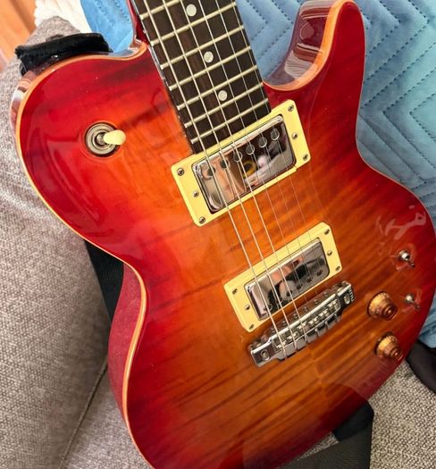 Line 6 James Tyler Jtv-59 (emg / Schaller Upgrades)