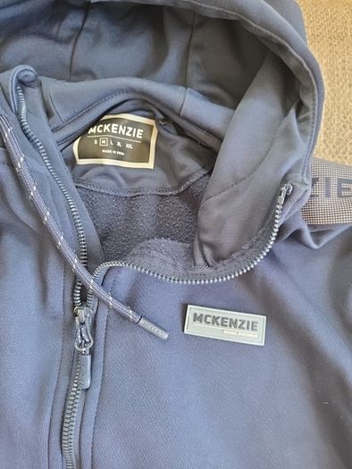 McKenzie navy full zipped hoodie size medium