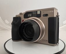 Fujifilm GA645Zi Professional Medium Format Camera. Only 600 Exposures. Complete Kit