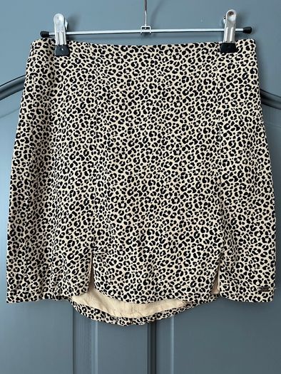 PULL ladies Leopard mini skirt size 6/8
