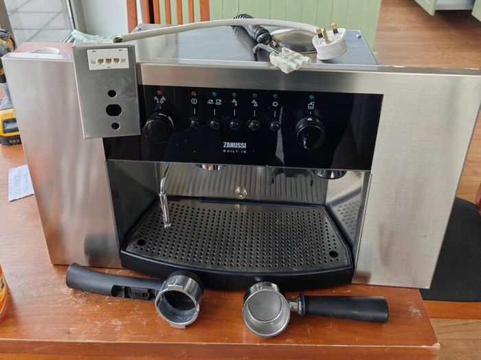 Zanussi built in coffee machine